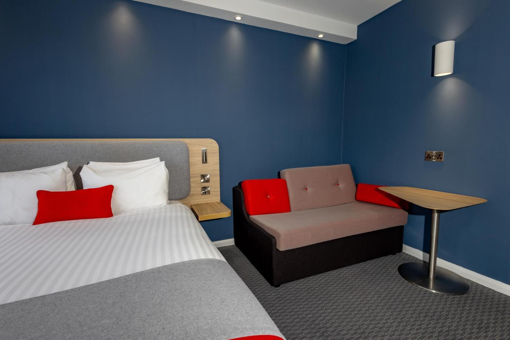 Holiday Inn Express Norwich By Ihg Drayton  Bagian luar foto