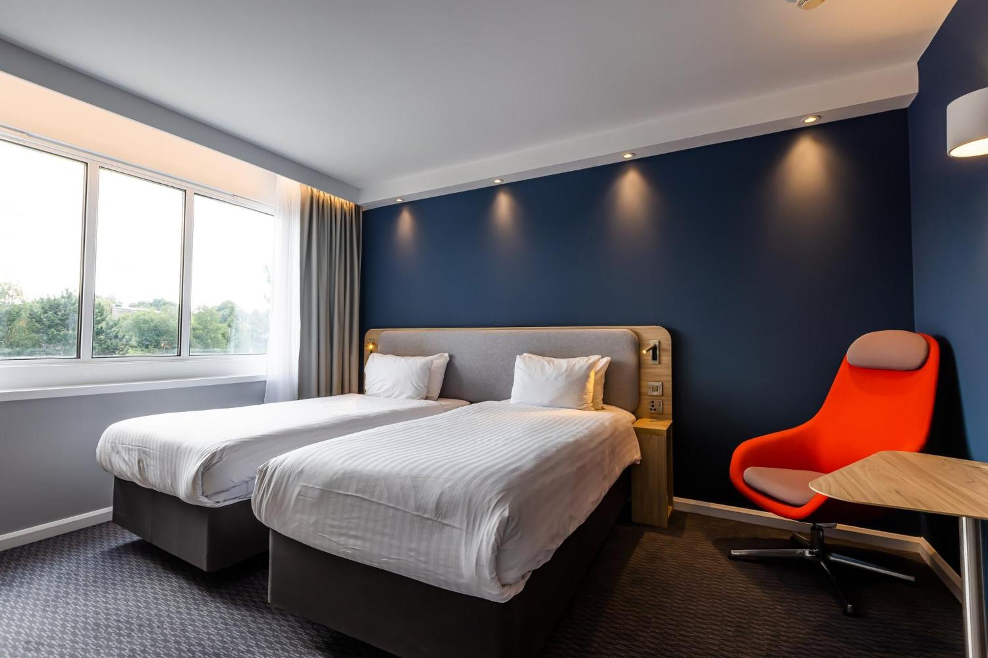 Holiday Inn Express Norwich By Ihg Drayton  Bagian luar foto