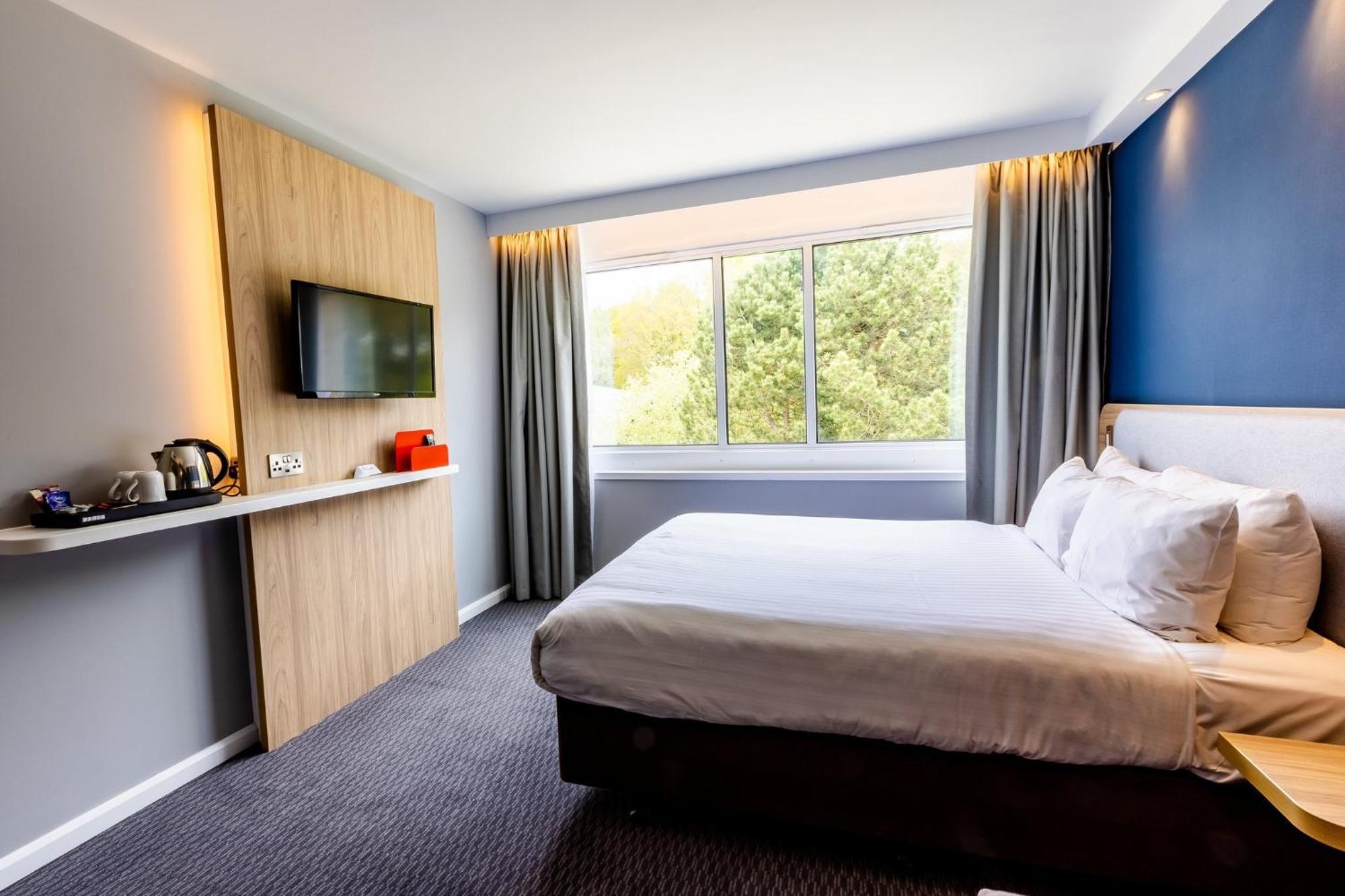 Holiday Inn Express Norwich By Ihg Drayton  Bagian luar foto